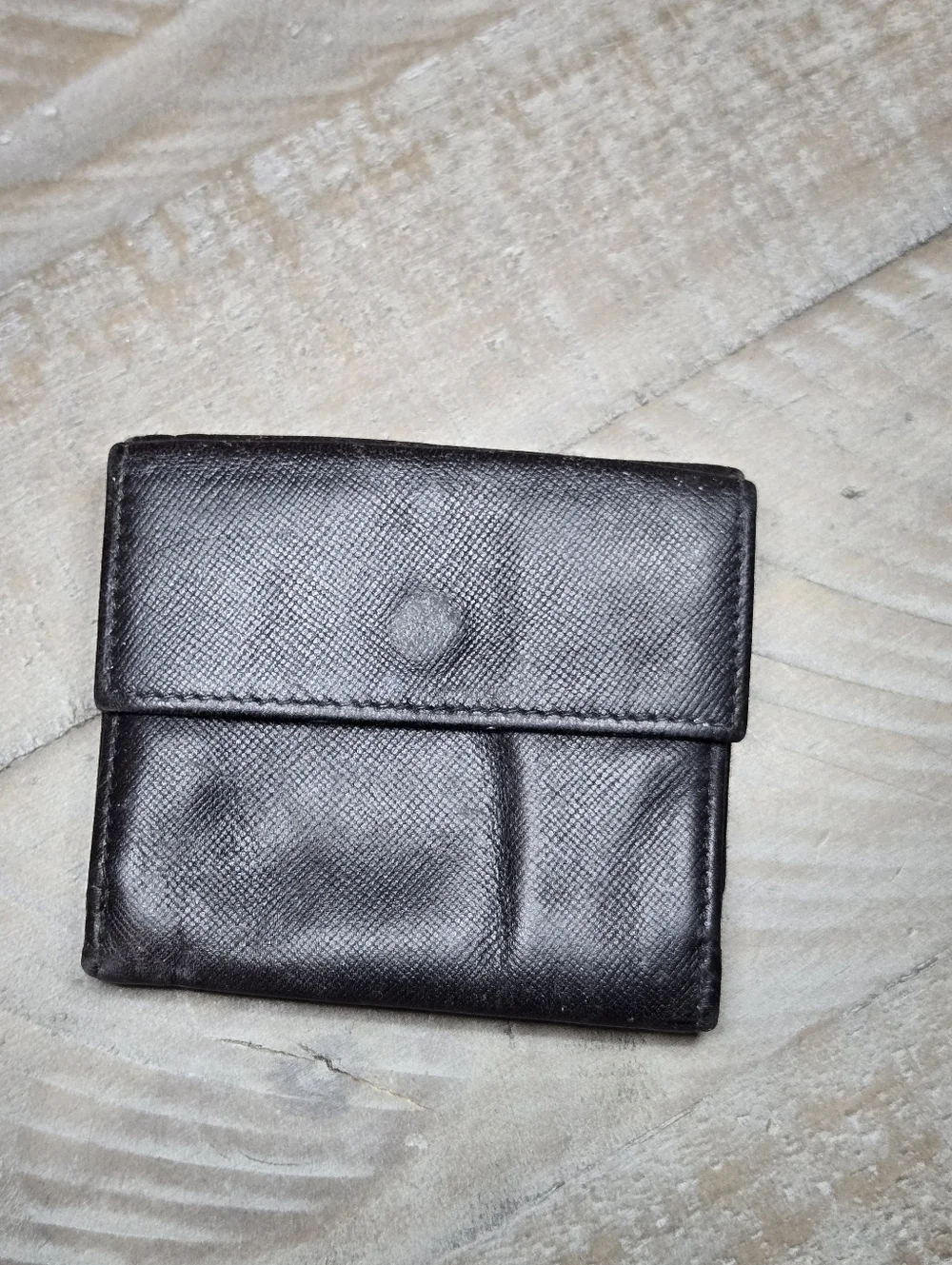 Prada Saffiano Trifold Wallet, Men's Or Women's - Picture 3 of 13